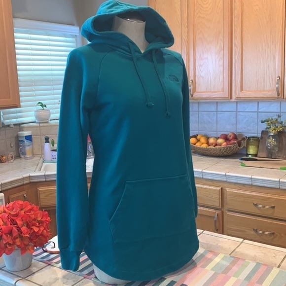 The North Face Sweater - Picture 1 of 7